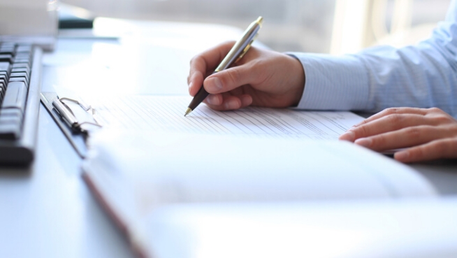 Rédaction commerciale : rapports et offres de service Online Training Course